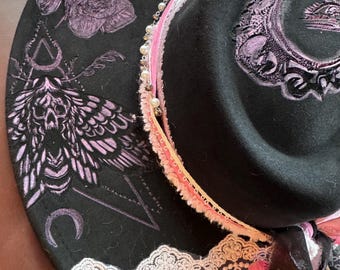 Concertpet op maat: Steampunk rockerstijl met bandlogo's