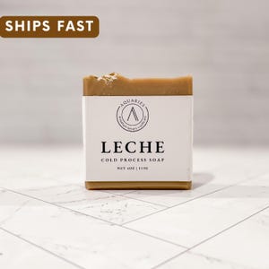 Savon à l&#39;avoine, au lait et au miel| Pain de savon bio fait main| Savon naturel traité à froid| Savon artisanal| Cadeau d&#39;anniversaire | Cadeau de demoiselle d&#39;honneur pour elle