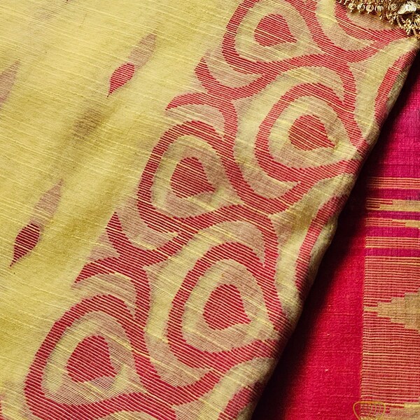 Bengal Tant Jamdani Handloom Cotton Saree Red and Yellow, Without Blouse Piece