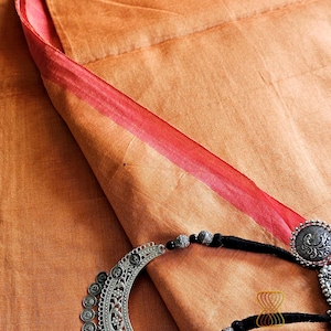 Saree en tissu de lin tissé : robe indienne de fête avec chemisier non cousu