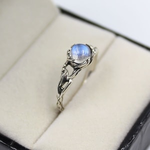Moonstone Ring, Sterling Silver Ring, nature inspired rustic branch leaf twig gemstone ring, Moonstone jewelry, Fire Ring, Minimalist Ring