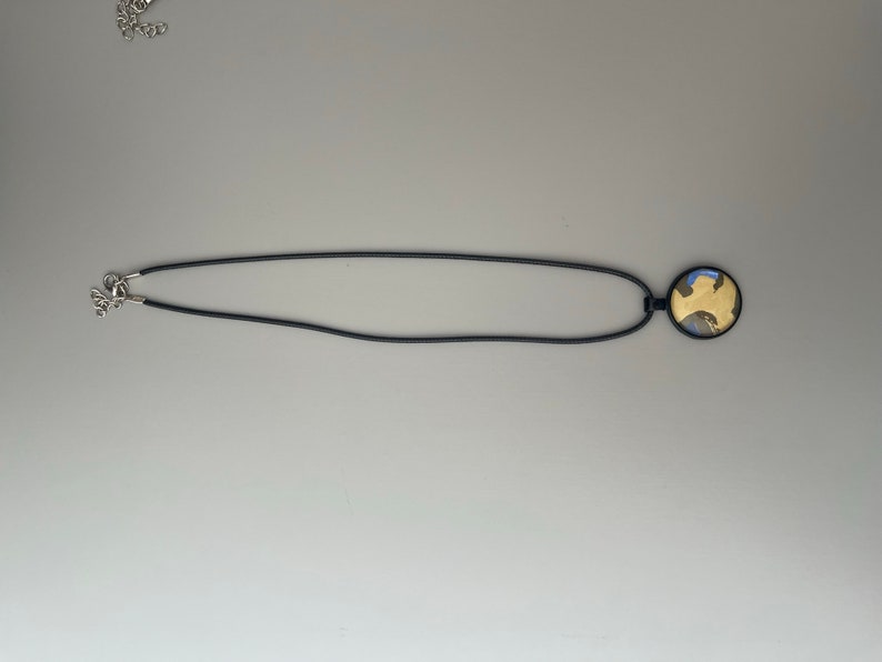 Collier fantaisie pendentif rond image 2