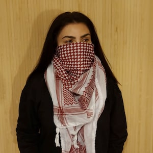 Keffiyeh Palestine Scarf Kufyiah Traditional Cotton Shemagh with Tassels, Arafat Hatta Arab Style Headscarf for Men and Women, Palestine image 4