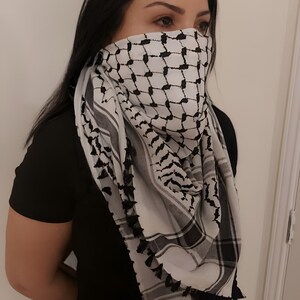 Keffiyeh Palestine Scarf, Cotton Arafat Hatta Arab Style Headscarf for Men and Women, Free Palestine, Traditional Shemagh with Tassels image 3