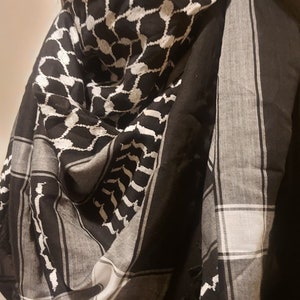 Keffiyeh Palestine Scarf Style, Cotton Arafat Hatta Arab Style Headscarf for Men and Women, Traditional Shemagh with Tassels Limited Edition image 3