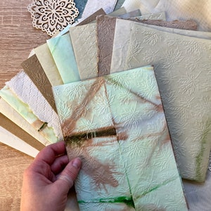 Gemischte Packung handgefärbter Papiere, Set mit 15 Bögen, Antikes Papier für Journaling, Geprägtes grünes Papier, Vintage Spitzenpapier, Büttenpapier
