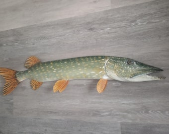Northern pike, Esox lucius, Pike, 31-35 inches 3D wall wooden fish, one side hand carved and painted, fish carving, pike trophy, fishing