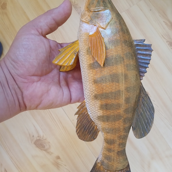 Smallmouth bass, Micropterus dolomieu, 11-15 inches 3D wooden fish, both sides hand carved and painted, bronzeback, brown bass, fish carving