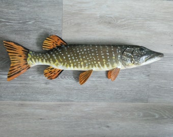 Hecht, Esox lucius, Hecht, 21-25 Zoll 3D-Holzfisch, beidseitig handgeschnitzt und bemalt, Fischschnitzerei, Hechttrophäe, Angeltrophäe
