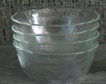 Set of Four 4 Pyrex Small Glass Bowls Custard Cups Scalloped Edges #464 300 ml 10 oz Vintage 1980s