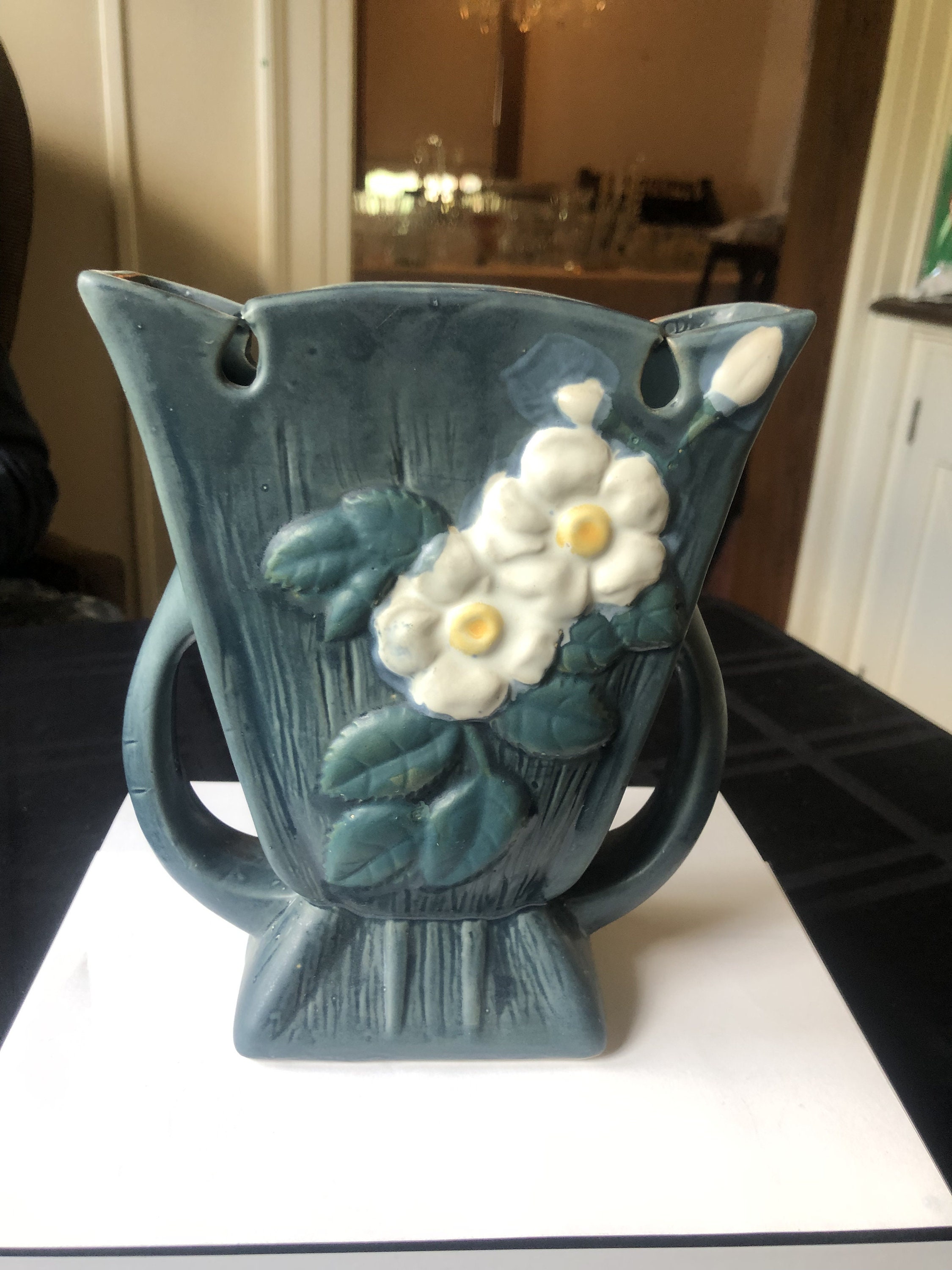 Roseville Pottery White Rose Pattern Fan Shaped Vase - 987-9 - Etsy