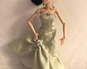 handmade fashion doll clothes 11 inch doll size 30cm and 1/6 doll size doll dress up set green gown dress accessories jewelry