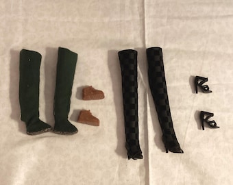 hand painted doll boots & shoes / fits doll types like, 11 to 12 inch, 30 cm and 1/6 scale dolls