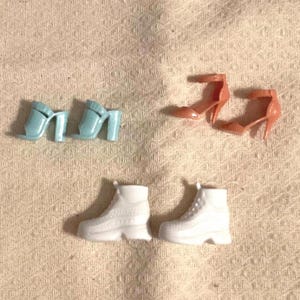 doll boots & shoes / fits doll types like, 11 to 12 inch, 30 cm and 1/6 scale dolls