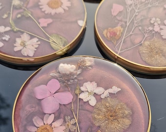 Coaster set made of epoxy resin with real dried flowers