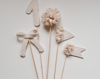 Cake topper with frills, Tiny cake plug with triangles, Pennant topper for birthday, Garland topper for baby shower, Fabric string cake plug