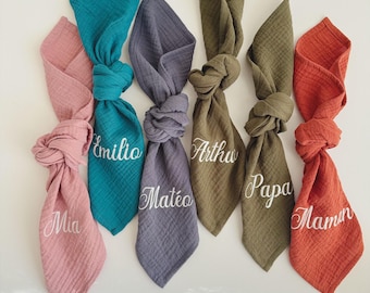EMBROIDERED muslin table napkins, Organic serviettes, Double gauze napkins for weddings, Napkins with name, Monogrammed cocktail squares