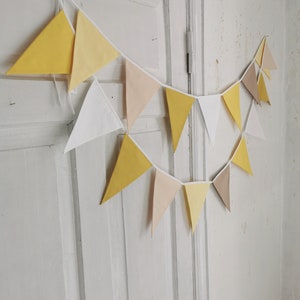 Striscione BEIGE GIALLO, bandierine in cotone per la cameretta dei bambini, ghirlanda decorativa da parete, striscione con bandiera in tessuto, catena di gagliardetti, wimpelkette per la cameretta dei bambini