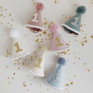 Small party hat with age number, Party accessory for 1st birthday, Custom cone cap for girl and boy, Cake smash prop, Fabric head accessory