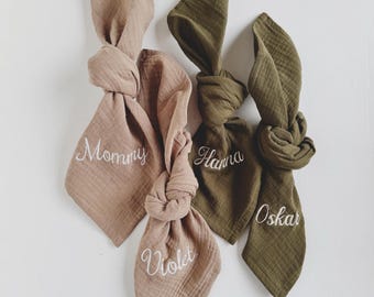 Serviettes de table brodées en mousseline, Serviettes bio, Serviettes en double gaze pour mariage, Serviettes avec nom, Carrés à cocktail monogrammés