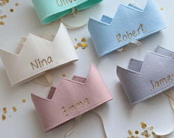 Felt fabric crown with custom name for girl and boy, 1st birthday party accessory for kid, Reusable hat, Photography prop crown for children