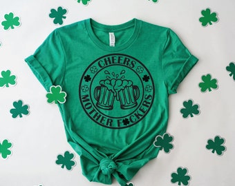 Proost fucker SVG, St Patricks dag PNG, gelukkige SVG, grappige Saint Patricks Day shirt, laat dag drinken, kabouter brouwen, klaver SVG