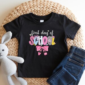 1. Tag der Schule Kindergarten Shirt | Kindergarten Shirt, Erster Schultag Shirt, Zurück zu Schult-Shirt, Kindergarten Mädchen Shirt