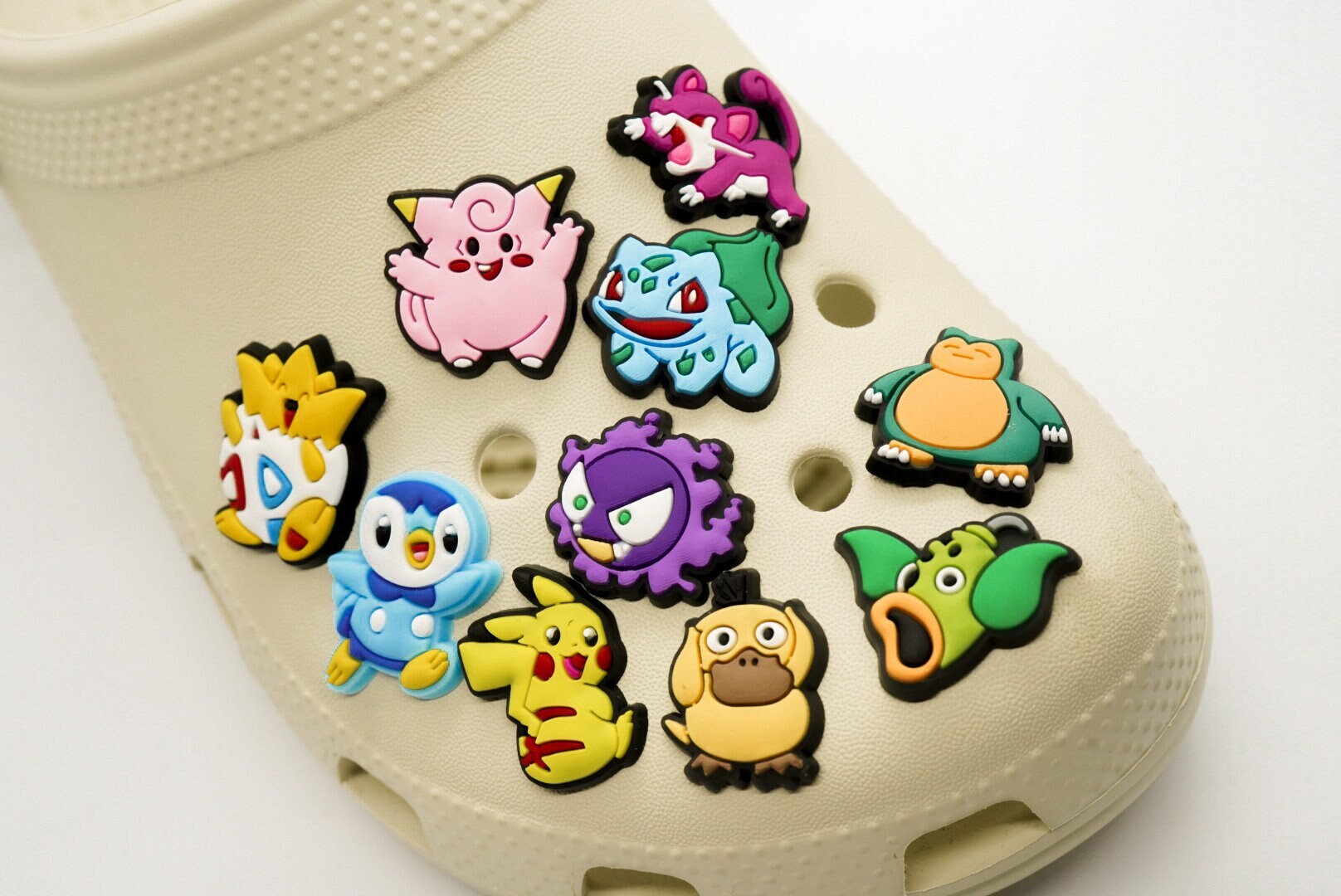 Pikachu jibbitz new arrivals