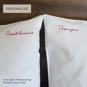 Der Love Note Kissenbezug: Personalisierter gestickter Kissenbezug
