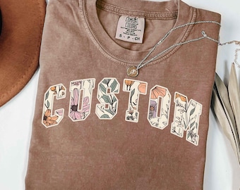 Nombre personalizado Png Mascota Png Flores silvestres Palabra Png Boho Floral Texto universitario Tu propio texto Diseño de camiseta Flores hechas a pedido Femenino Otoño Tendencia