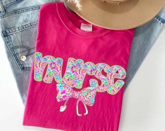Krankenschwester Sommer Png Kokette Adrette Krankenschwester Png Blumen Stethoskop Bogen Clipart Krankenschwester Leben Png Neon Blumen Girly Krankenschwester Shirt Design Trend Clipart