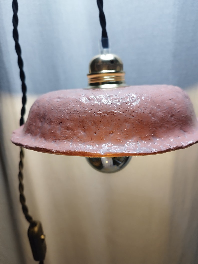 suspension, en plafonnier ou en baladeuse, forme chapeau, vieux rose effet granulé MM image 6