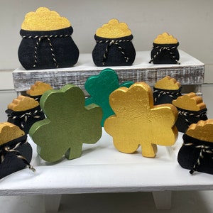 Sant Patrick&#39;s Day Shelf Sitters, Wooden Pot of Gold, Saint Patrick&#39;s Day Tiered Tray Decor, Saint Patrick&#39;s Gold, Irish Pride Pot of Gold
