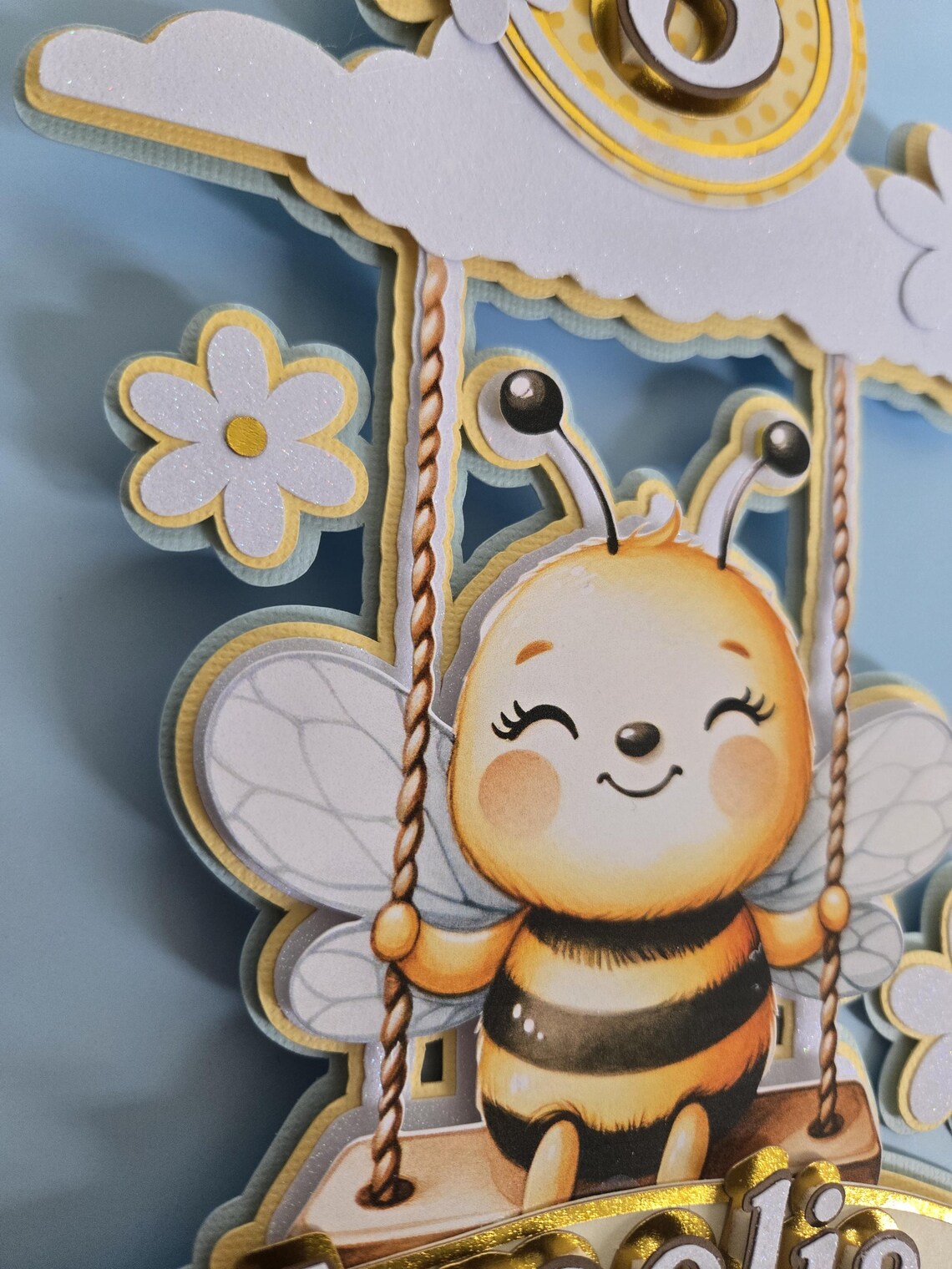 Bee-utiful Bee Topper