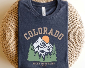 Colorado Sweatshirt, National Park Shirt, Colorado Crewneck, Mountain Sweatshirt, Camping Sweatshirt, Mountain Nature Lover Shirt