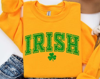 Irish Sweatshirt,Lucky Sweatshirt, Glitter Shamrock Sweatshirt, Women Glitter Patrick's Day Hoodies, Irish Crewneck, Shamrock Shirt
