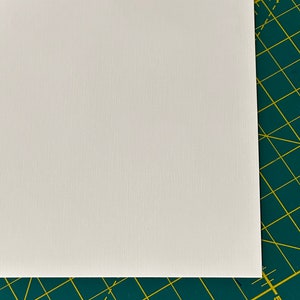 Luxurious linen finish