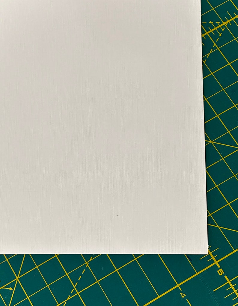 Luxurious linen finish