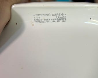 1976年製ヴィンテージ コーニングウェア ブルーコーンフラワー 5クォート 蓋付きソースポット 番号A-5。オリジナルの箱とリーフレット付き。