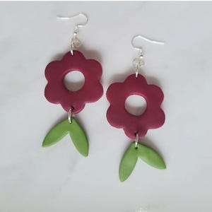 Daisy Drop Earrings / Cute Flower Earrings / Spring & Summer / Fall Colors/ Fun / Adorable / Colorful