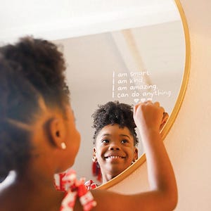 Soy inteligente. Soy amable. Soy increíble. Puedo hacer cualquier cosa / Calcomanía de espejo con afirmaciones para niños, afirmaciones para niños, decoración de habitaciones infantiles, decoración de baños