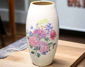 Hydrangea Vase, Flower vases, Handmade Vases, Ceramic vases, Pottery gifts, Gifts for mom, Vases, Pottery Vases, New home gift, Spring Decor
