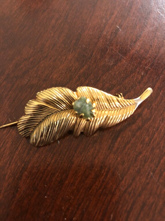 Vintage Gold Leaf Brooch with Green Stone