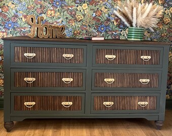 Wood Dresser/ Buffet/ Cabinet/ Sideboard