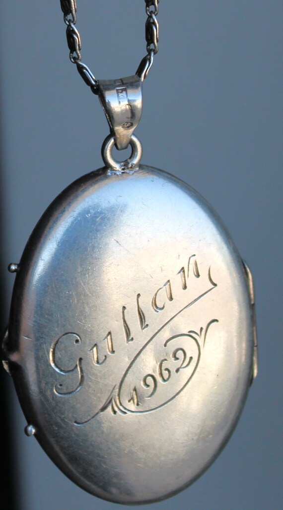 Vintage Silver Photo Locket Pendant Necklace by G… - image 9