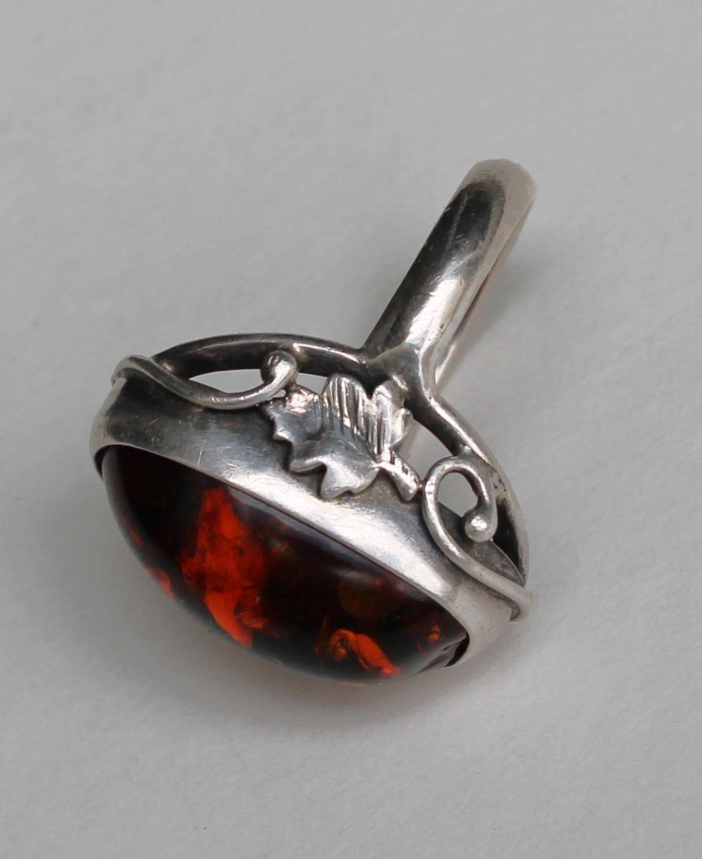 Bague Art Nouveau Argent 925 Avec Cabochon Ambre Baltique - Taille 58 - Occasion