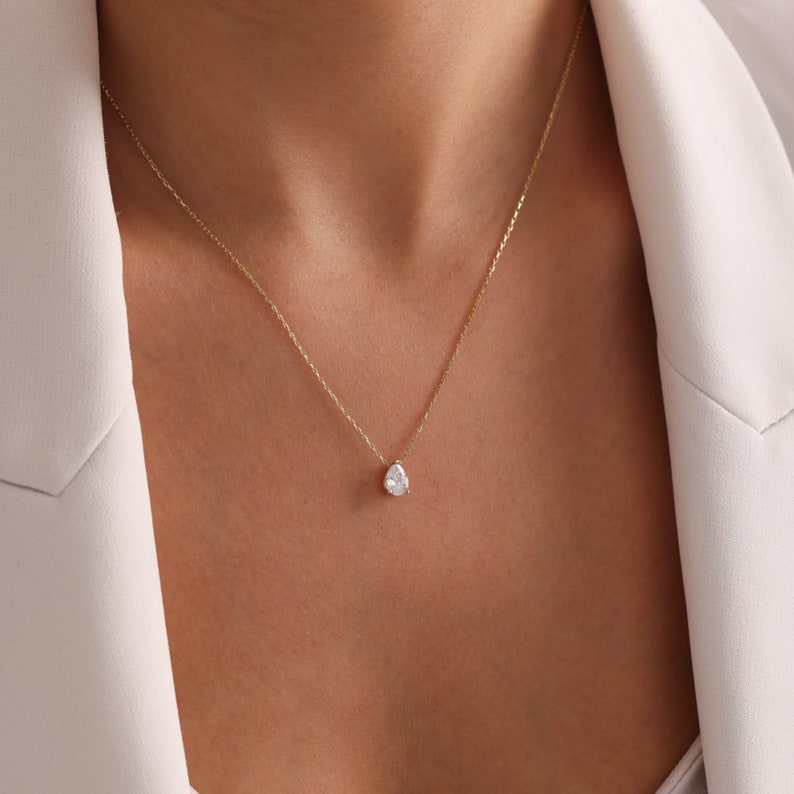 Collier diamant en forme de larme, collier diamant poire, cadeaux pour maman, bijoux minimalistes, cadeau fête des mères, collier goutte d'eau, cadeau parfait pour elle image 6