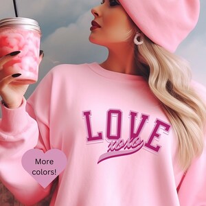 Love XOXO Valentines day shirt, love sweatshirt, Valentine sweatshirt, Galentines day top, gift for girlfriend, matching couples sweatshirt