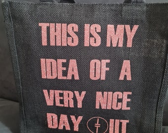 Questa è la mia idea di una bellissima borsa da giornata. Prendi quello. Questa vita