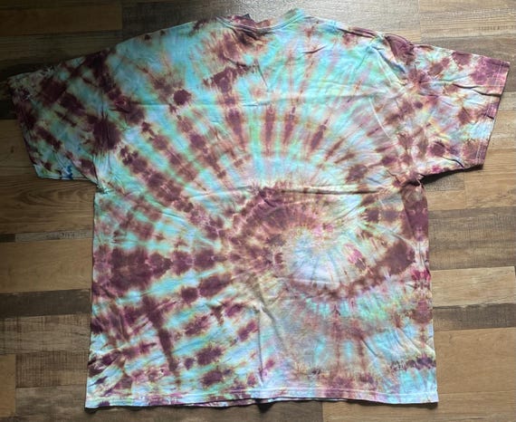 show me tie dye shirts